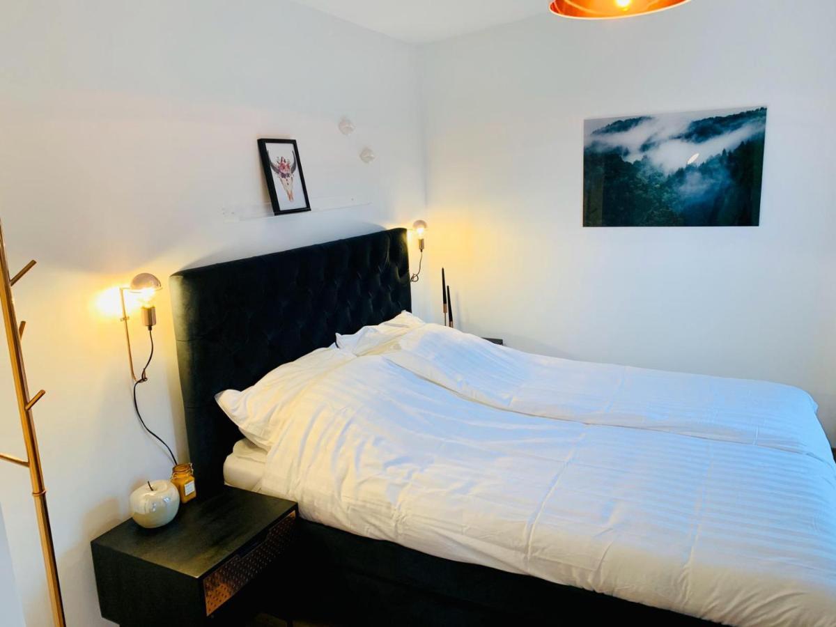 Lessinghaus Aparthotel ฟอร์ซไฮม์ ภายนอก รูปภาพ
