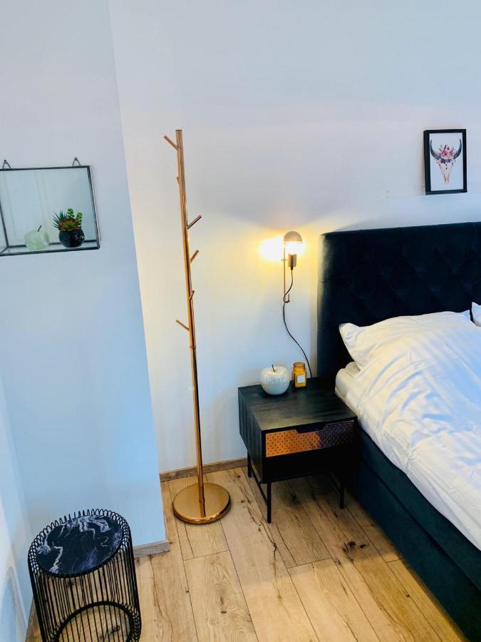 Lessinghaus Aparthotel ฟอร์ซไฮม์ ภายนอก รูปภาพ