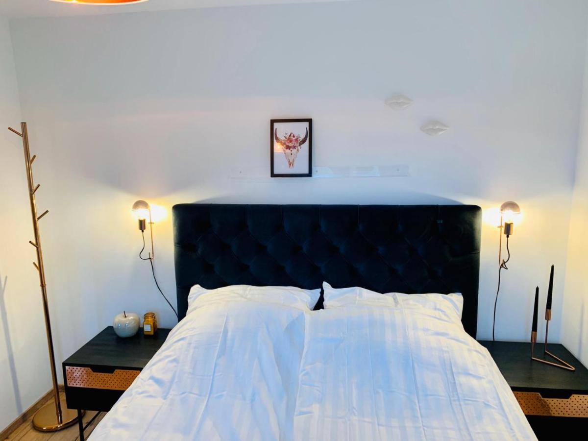 Lessinghaus Aparthotel ฟอร์ซไฮม์ ภายนอก รูปภาพ